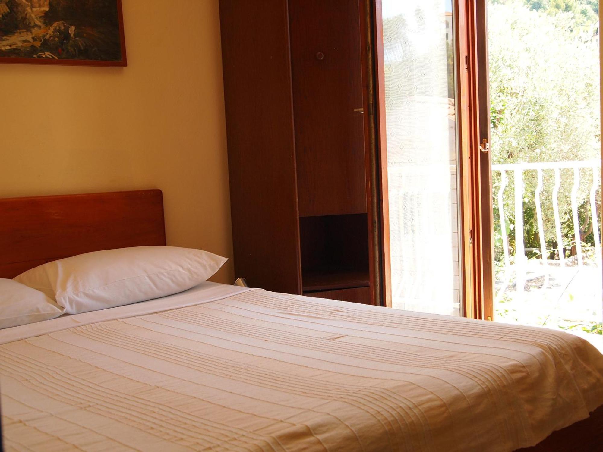 Zoro Apartments Sveti Stefan Eksteriør billede