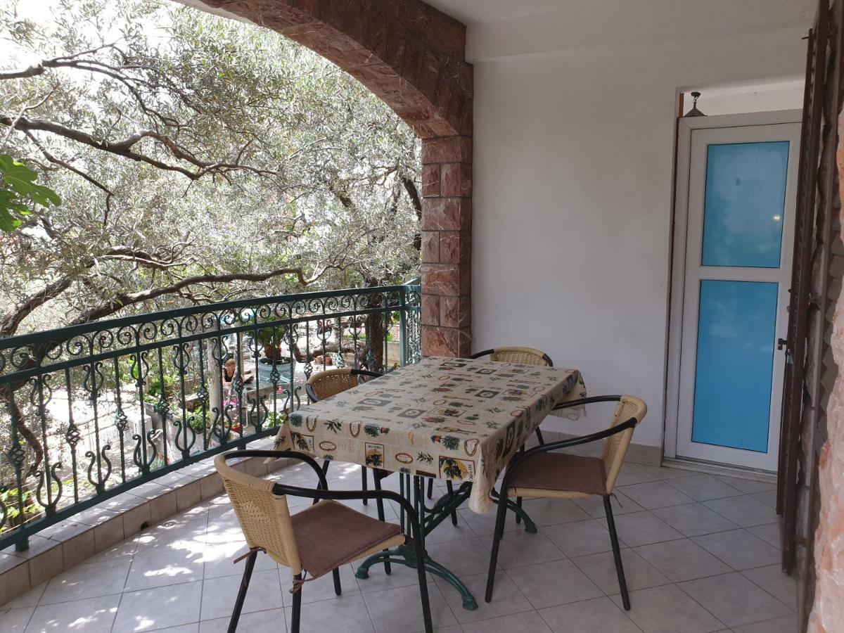 Zoro Apartments Sveti Stefan Eksteriør billede
