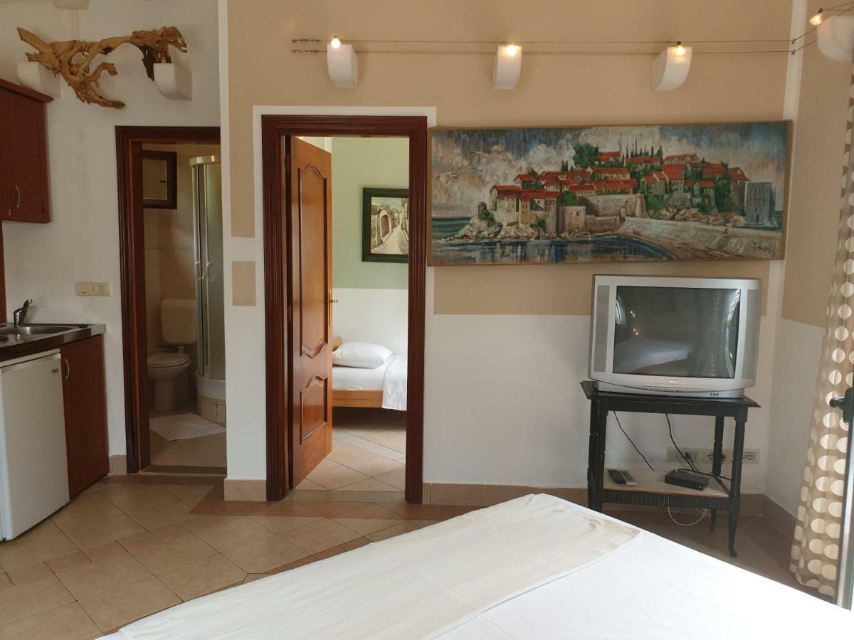 Zoro Apartments Sveti Stefan Eksteriør billede