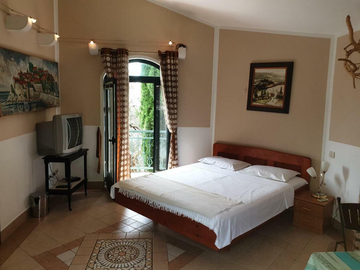 Zoro Apartments Sveti Stefan Eksteriør billede